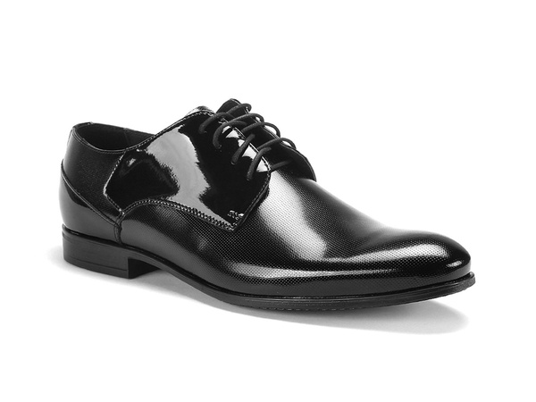 Czarne lakierki 3600M