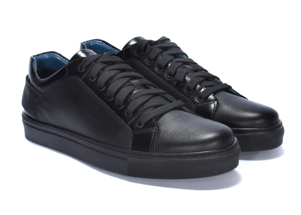 Czarne sneakersy PANAS